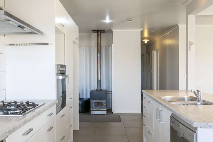 14 Simkin Street Taupo_7