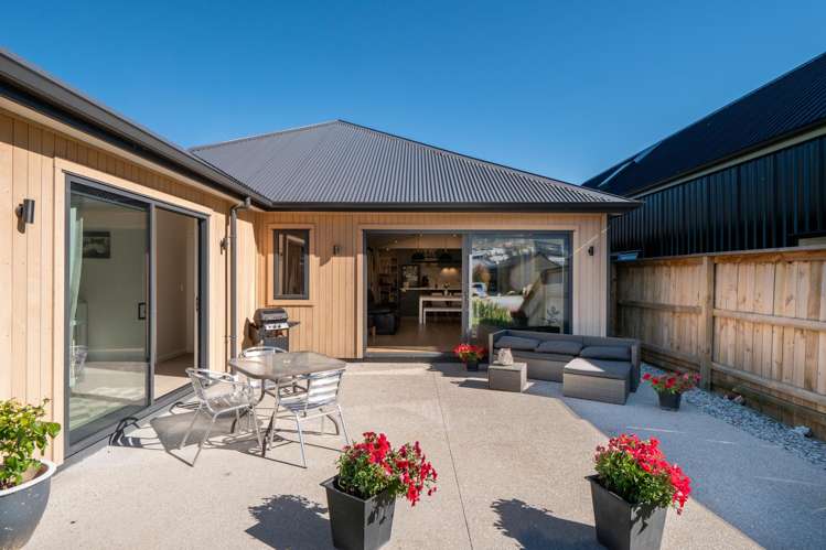 19 Grain Close Jacks Point_18