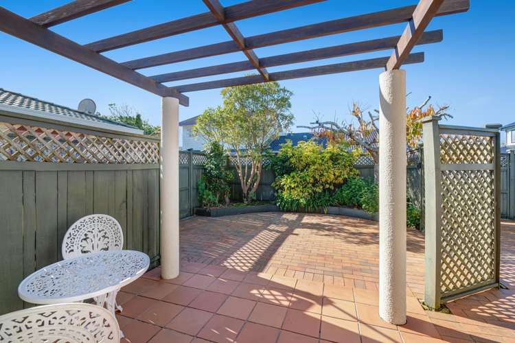 2/16 Moenui Avenue_3