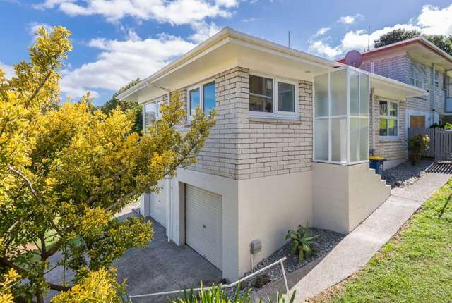 1/5 Finn Place Totara Vale_1