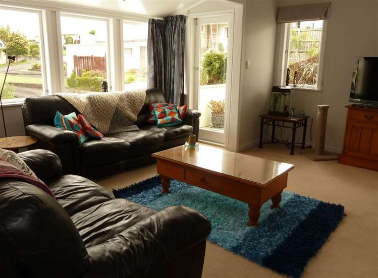 146 Brunton Crescent Thames_5