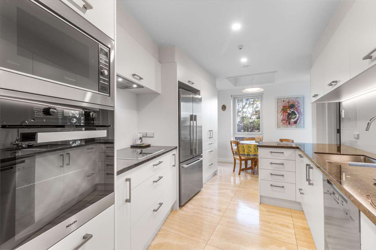 5D/75 Owens Road_5