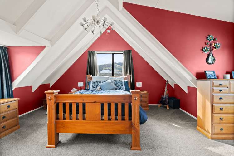 61 Holyhead Street Outram_13