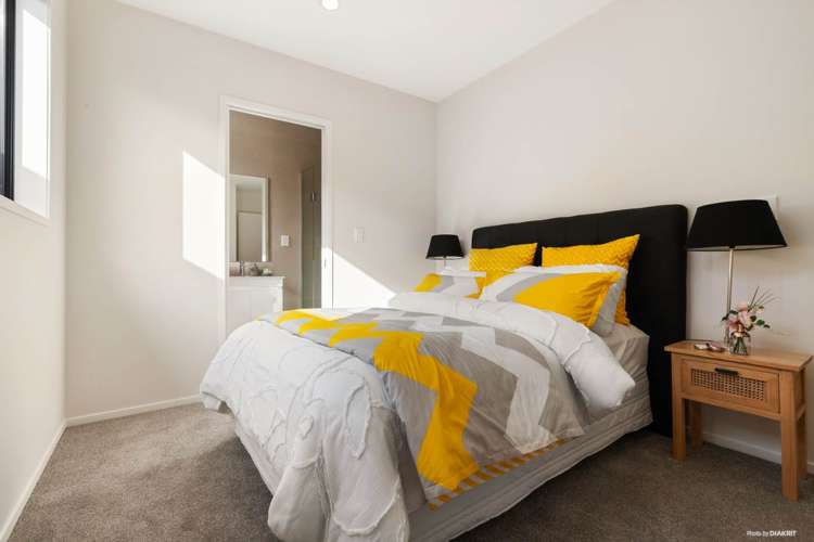 18B McLarin Road Glenbrook_11