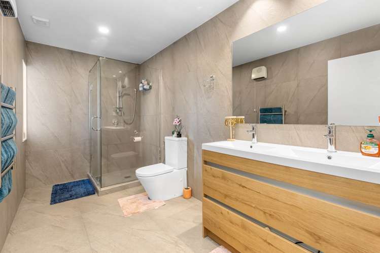 32 Waihou Crescent Albany_10