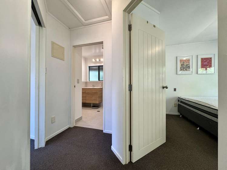 7a Landing Road Titirangi_11
