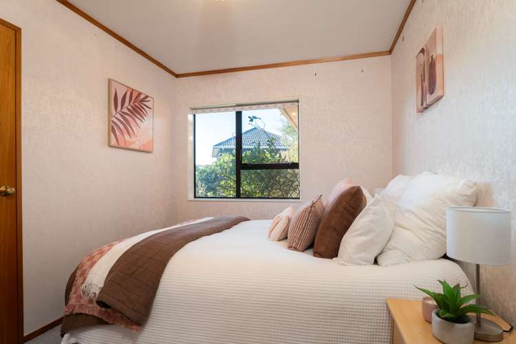 8 Maywood Grove Churton Park_15