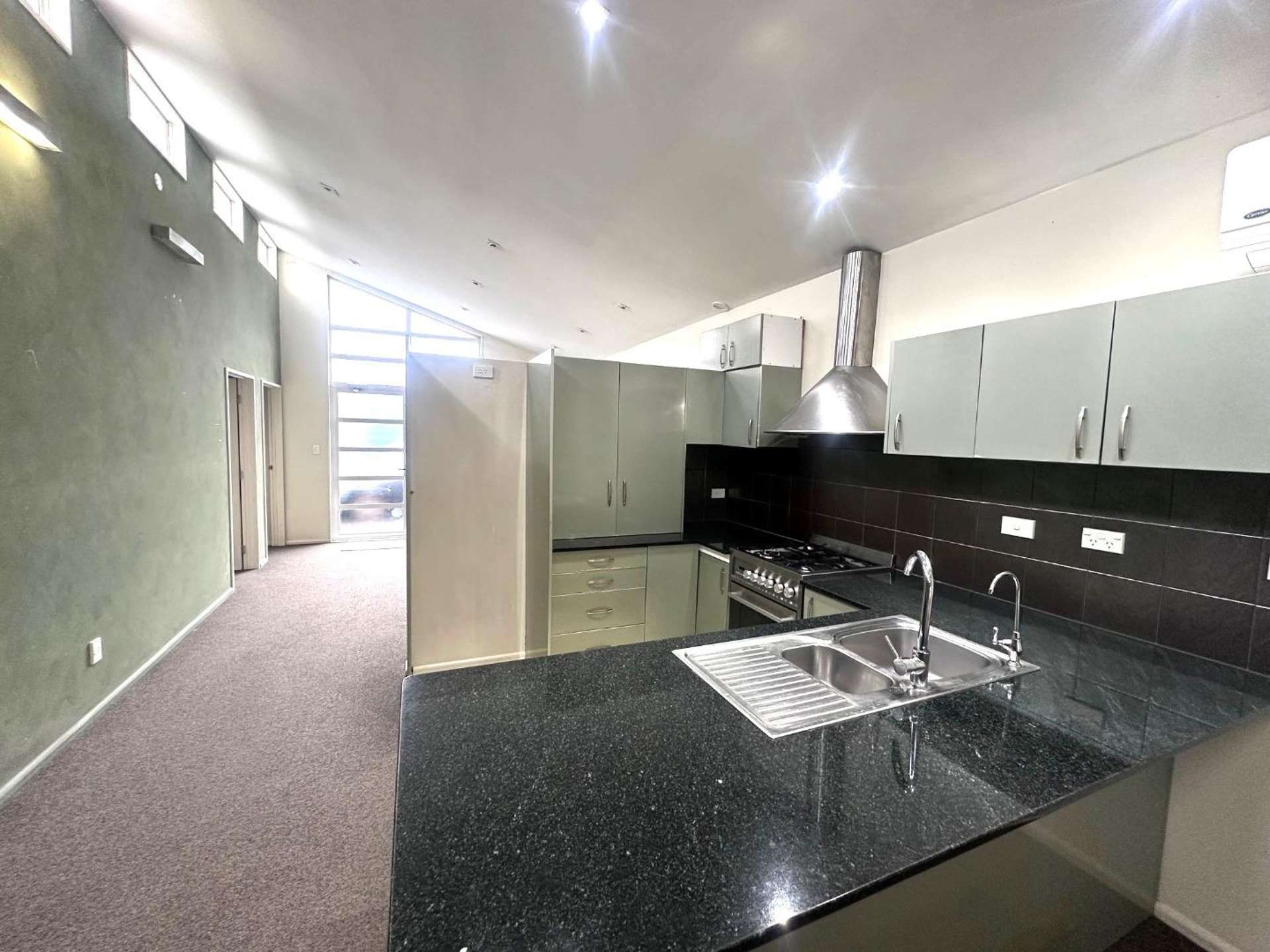 43 Sean Fitzpatrick Place 10695_0