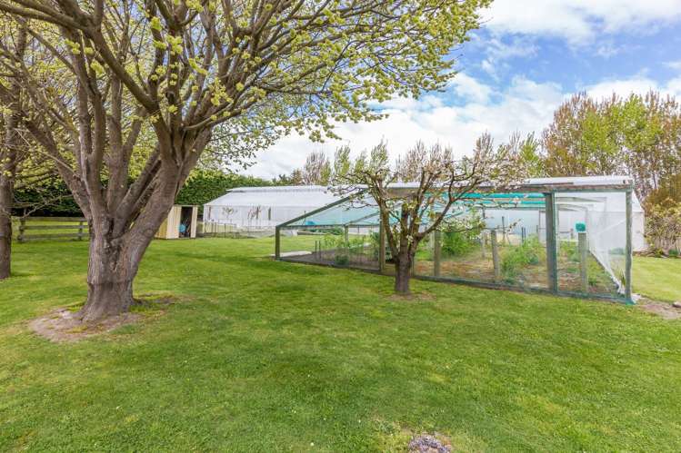 21 Guys Road Yaldhurst_12