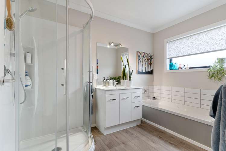 8 Austin Reid Avenue Carterton_11