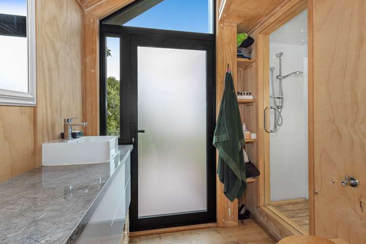 16 Hollybank Lane Governors Bay_14