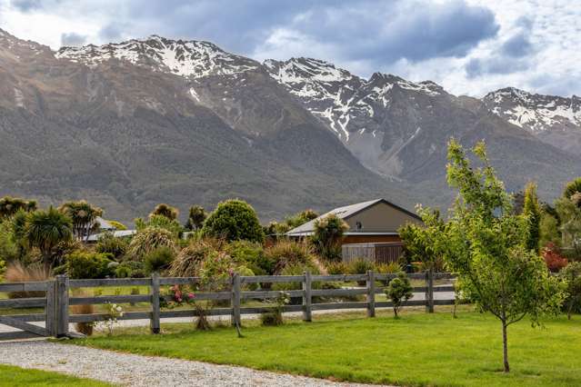 Established Setting with Mountain Outlook