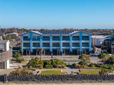 G02/87 Marine Parade_1