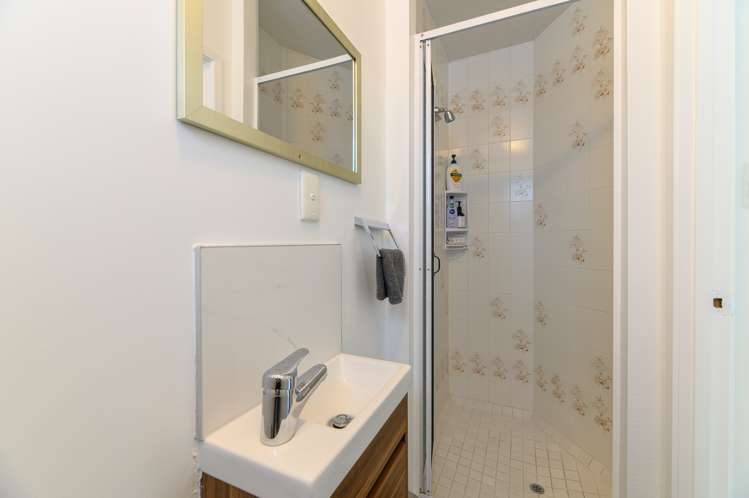 64a Oakdale Road Mount Roskill_13