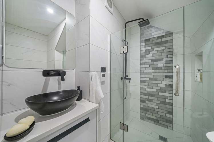 15D Addison Street Blockhouse Bay_19