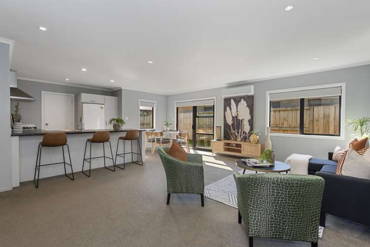 2 Hatfield Way Huntington_5