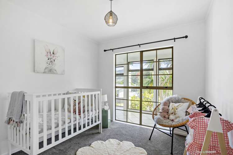 48 Percy Dyett Drive Karori_12