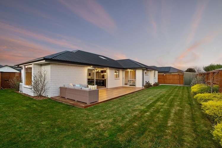 38 Halpin Drive Lincoln_12