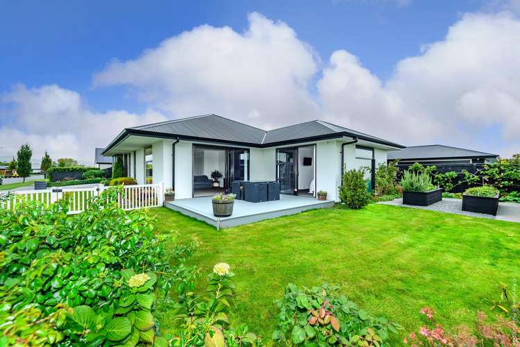 28 Veuve Drive Lincoln_21