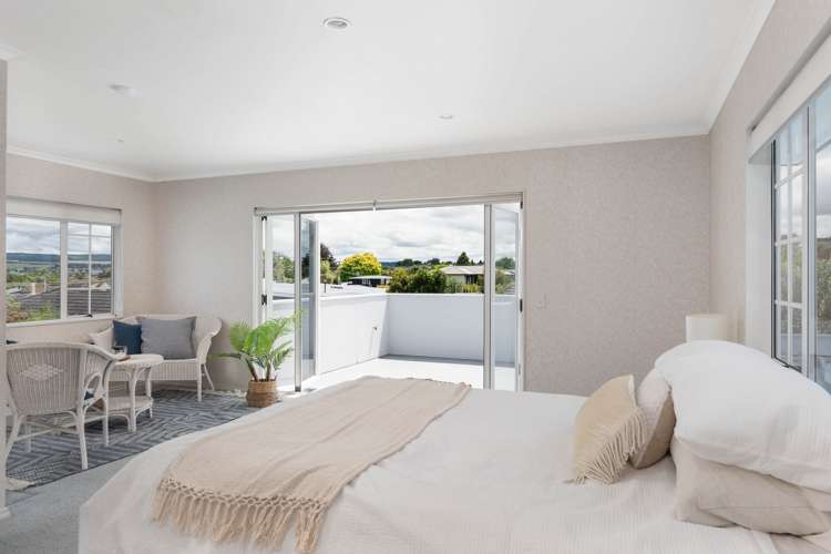 2/72 Mere Road Taupo_13