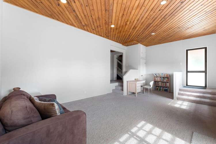 47 Wyoming Avenue Murrays Bay_21