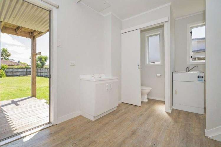 61 South Highway Whitianga_11