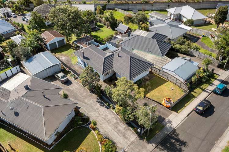 14 Paton Avenue Te Atatu South_21