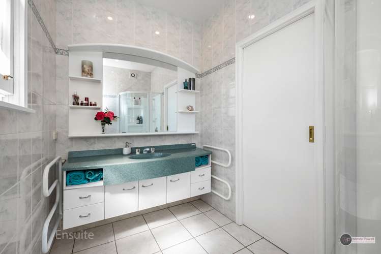 130e Woburn Road Woburn_18