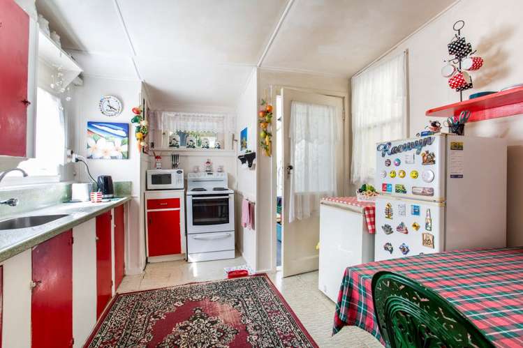 16 Puketea Street Blockhouse Bay_4