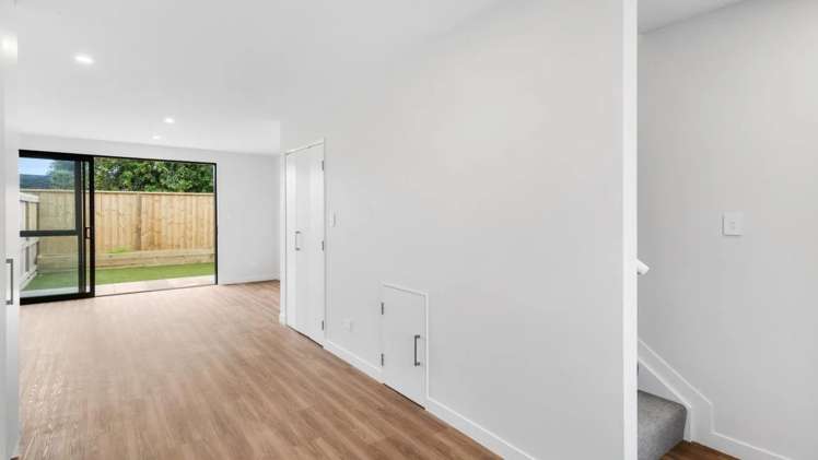  A/32 Coral Crescent Panmure_3