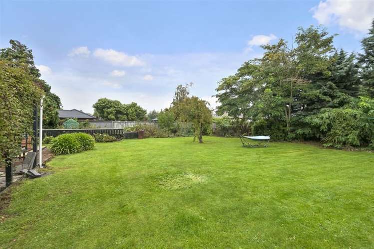 99 Main North Road Woodend_11