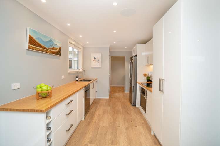 7 Sovereign Court West End_7