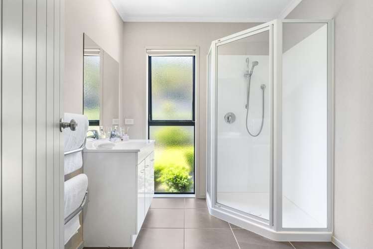 35 Ebbtide Way Maungatapu_12