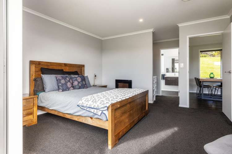 65 Hereford Road Oropi_24