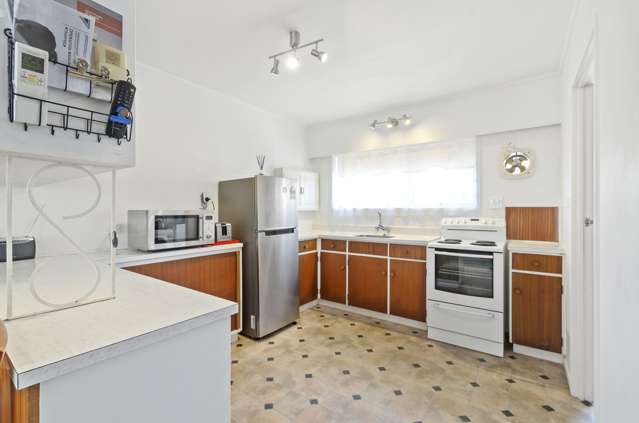 2/6 Russell Road Manurewa_2