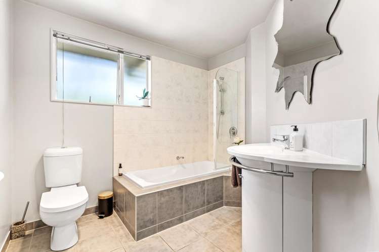 300 Whangaparaoa Road Red Beach_20