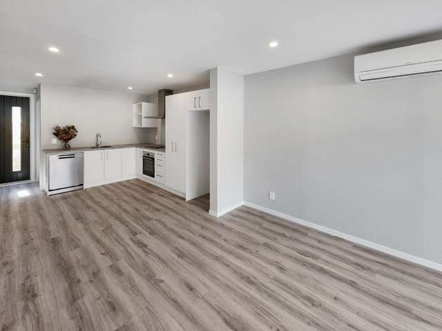 2/41 Main Road Wainuiomata_3