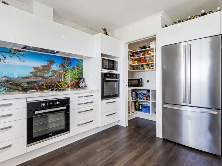 251 Whirinaki Road Bay View_12