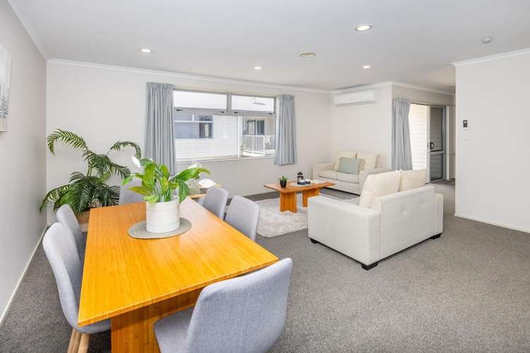 2/9 Beatty Street Melville_6