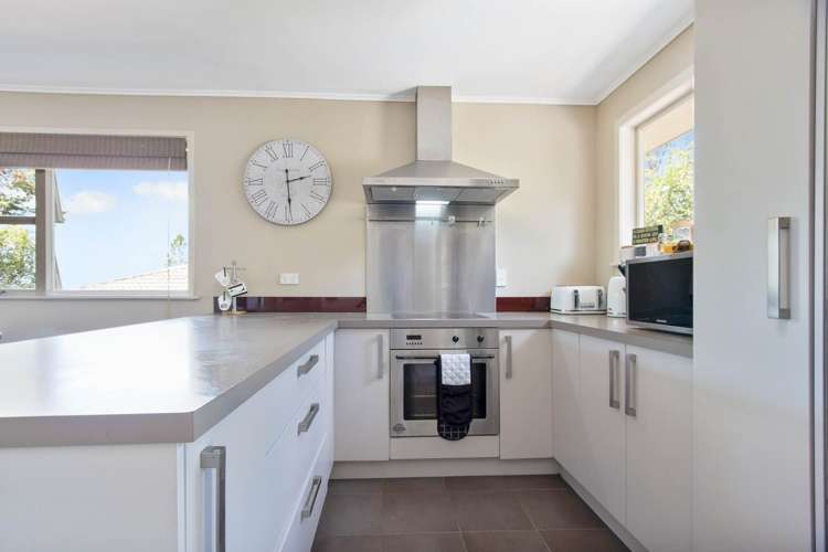 50 Lemnos Place Titirangi_17