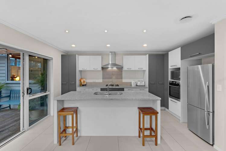 19 Savina Court Flat Bush_1