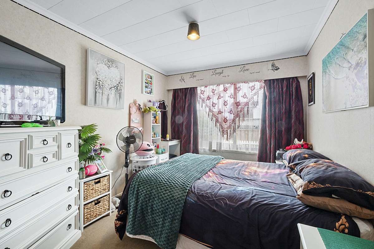 2/10 Birdwood Ave_1