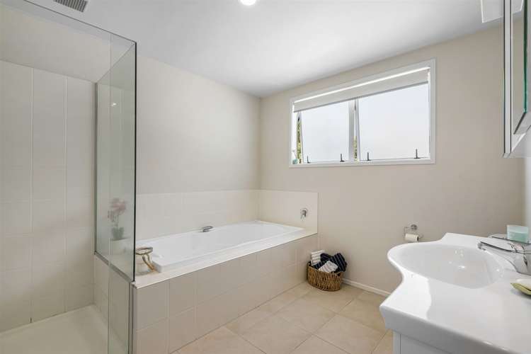 21 Huka Road Birkenhead_32