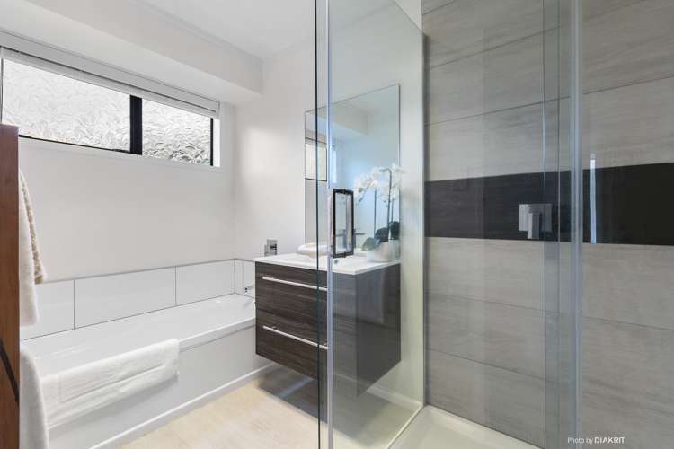 41 Peterhouse Street Tawa_12