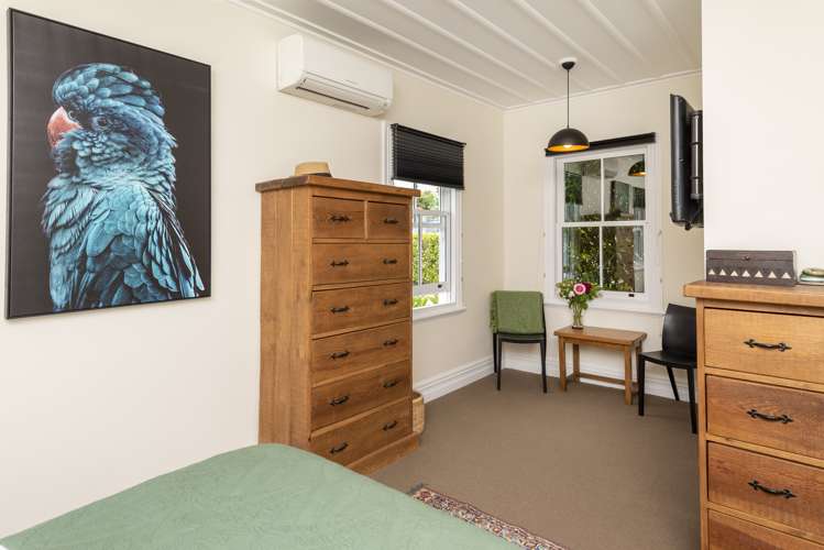 64 Uxbridge Road Mellons Bay_11