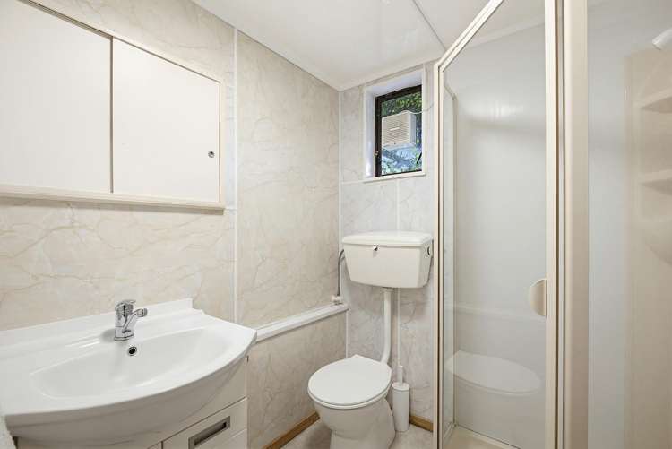 44 Acheron Road Paremata_15