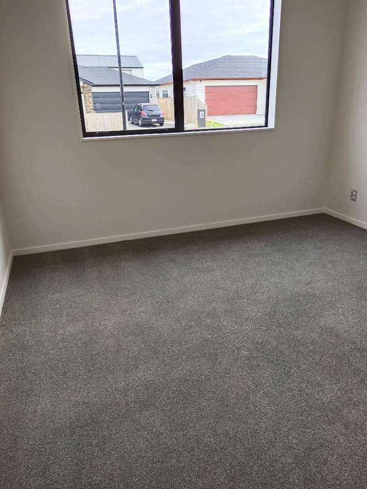 1 Castlepoint Avenue Takanini_11