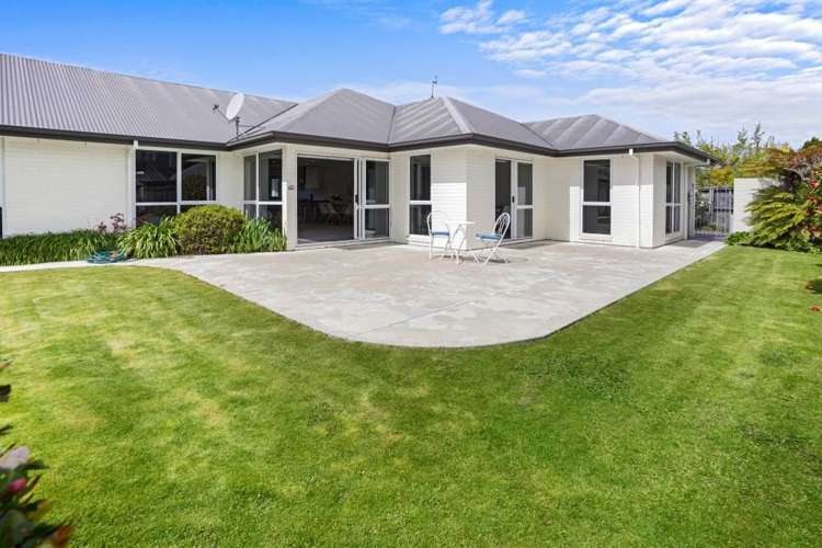 4 Thicket Close Redwood_4