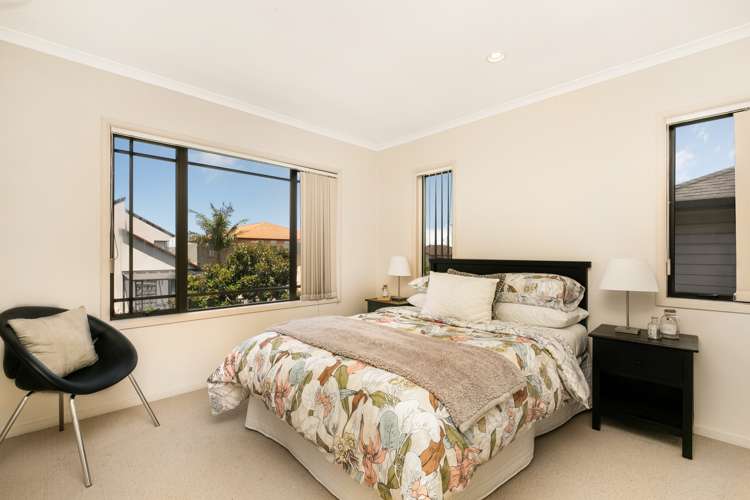 7 Janway Avenue Flat Bush_9