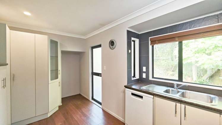 Topliss Drive Northcross_8